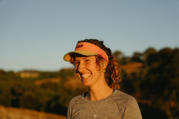 Fractel running visor, open-top airflow design